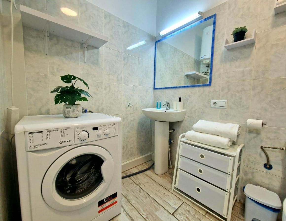 Lovely Blue Studio With Ocean View And Pool, Paraiso 918 아데제 외부 사진