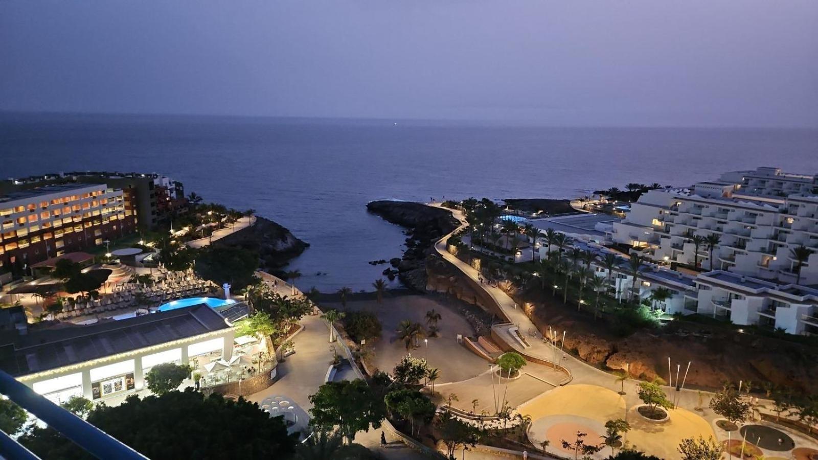 Lovely Blue Studio With Ocean View And Pool, Paraiso 918 아데제 외부 사진